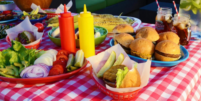 You’ll Be the Star of Your Memorial Day BBQ With These Vegan Recipes