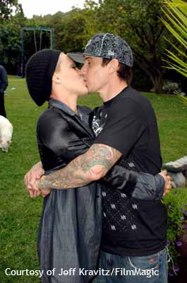 Pink_and_Carey_Hart.jpg