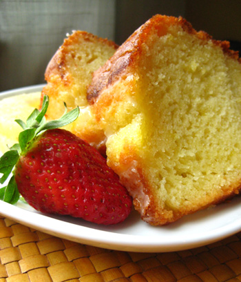 Pineapple_Right_Side-Up_Cake