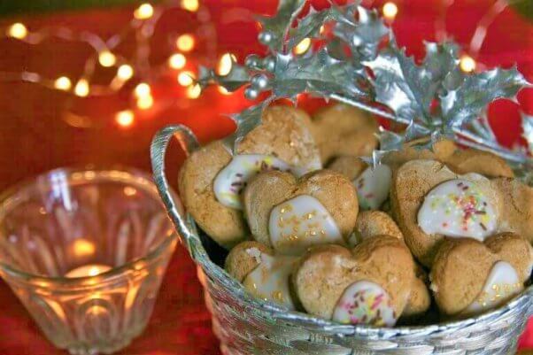 Vegan gingerbread cookies