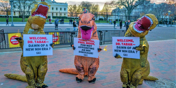 Dinos celebrate new NIH Era