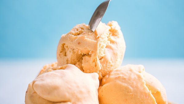 vegan apricot banana ice cream