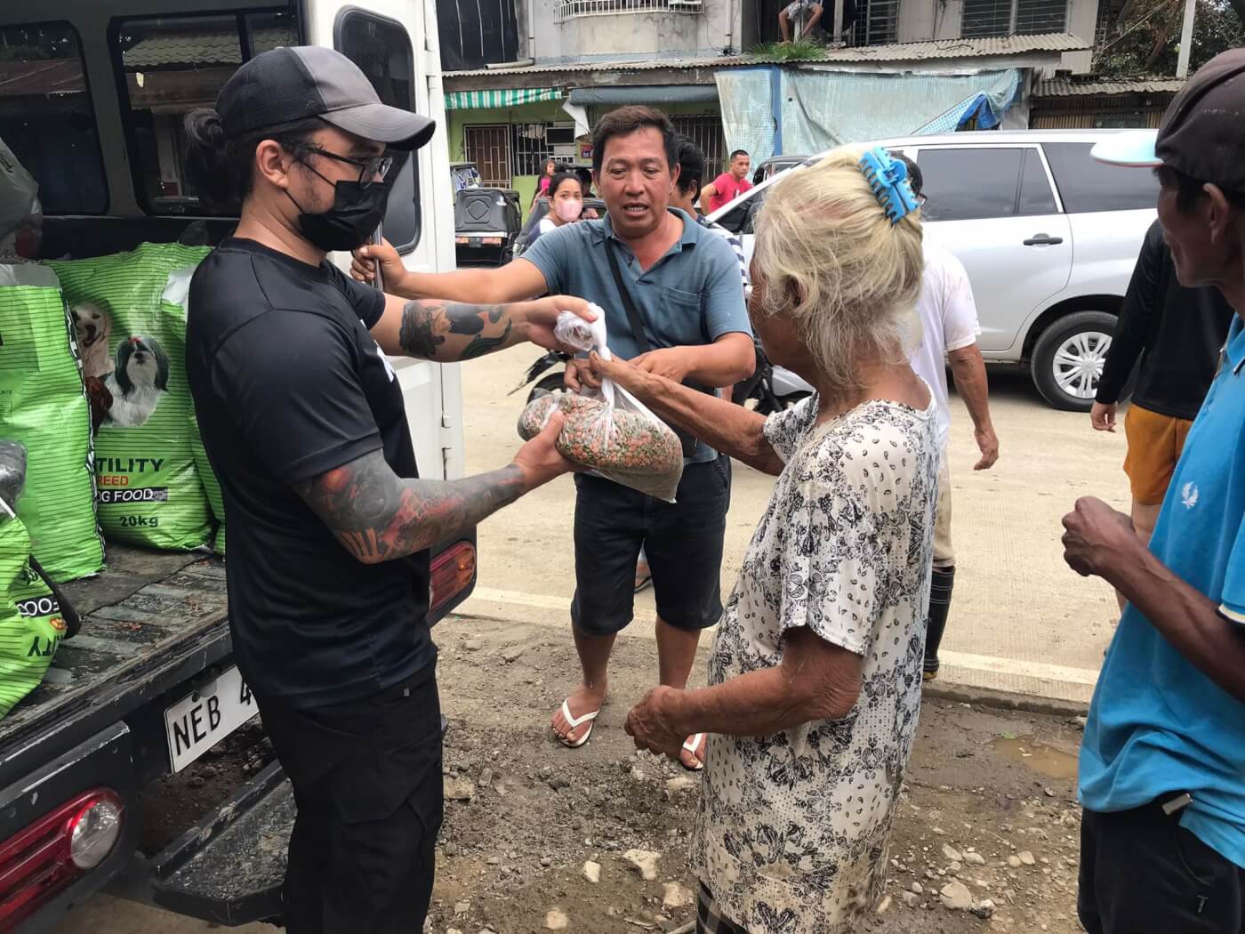 Food distribution Typhoon Noru 3 PETA Asia Rescue Team on the Scene After Typhoon Noru Rips Through Philippines