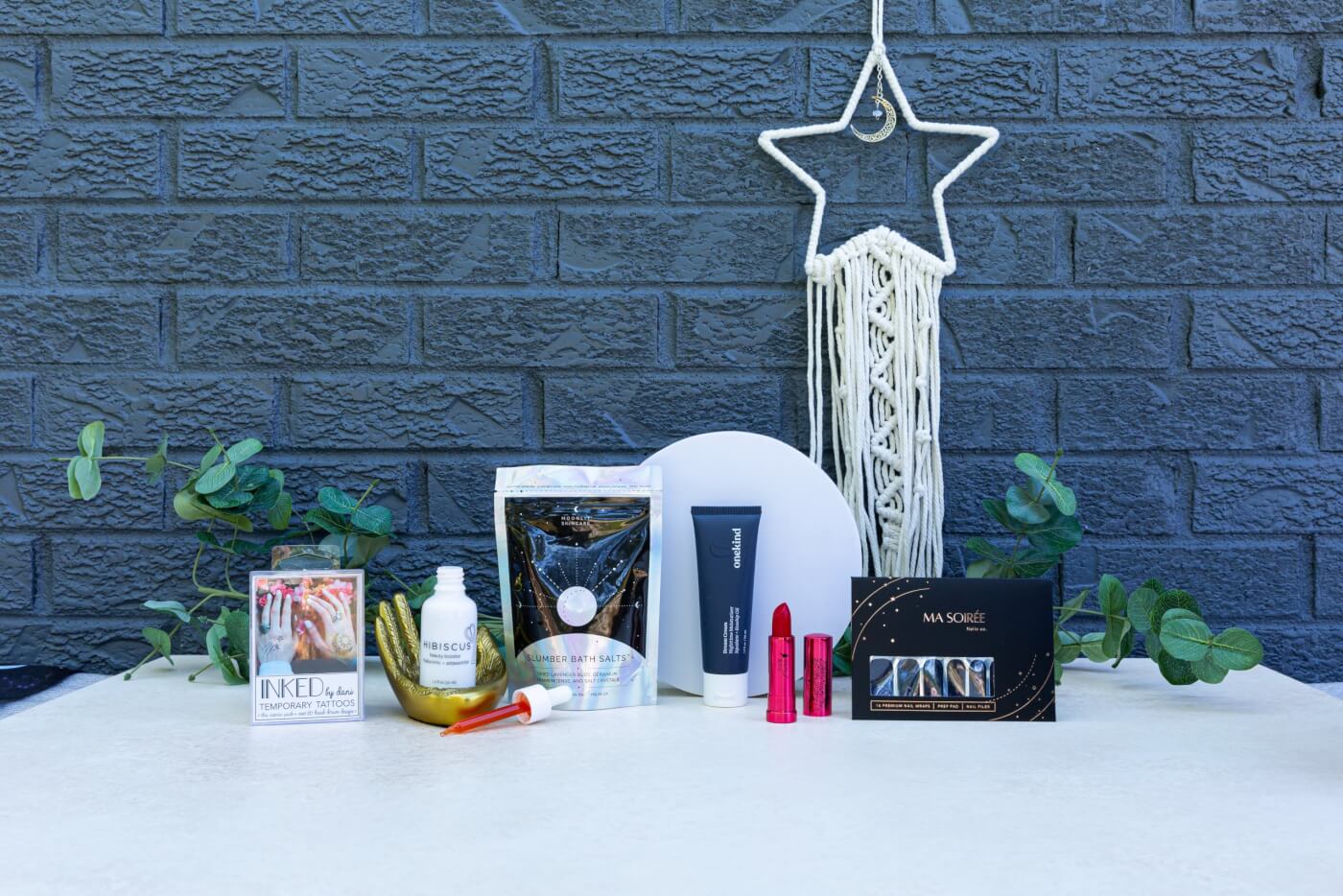 kinder beauty halloween mystique box