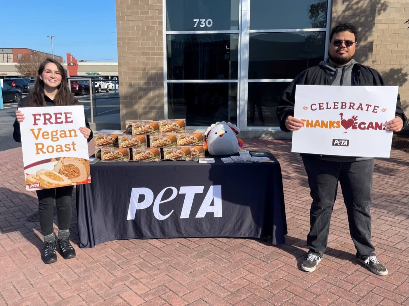 photo 1 Photos: ThanksVegan! PETA to Hand Out Dozens of Turkey-Free Roasts - Norfolk, VA