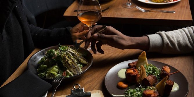 14 Romantic Vegan Restaurants to Celebrate Valentine’s Day