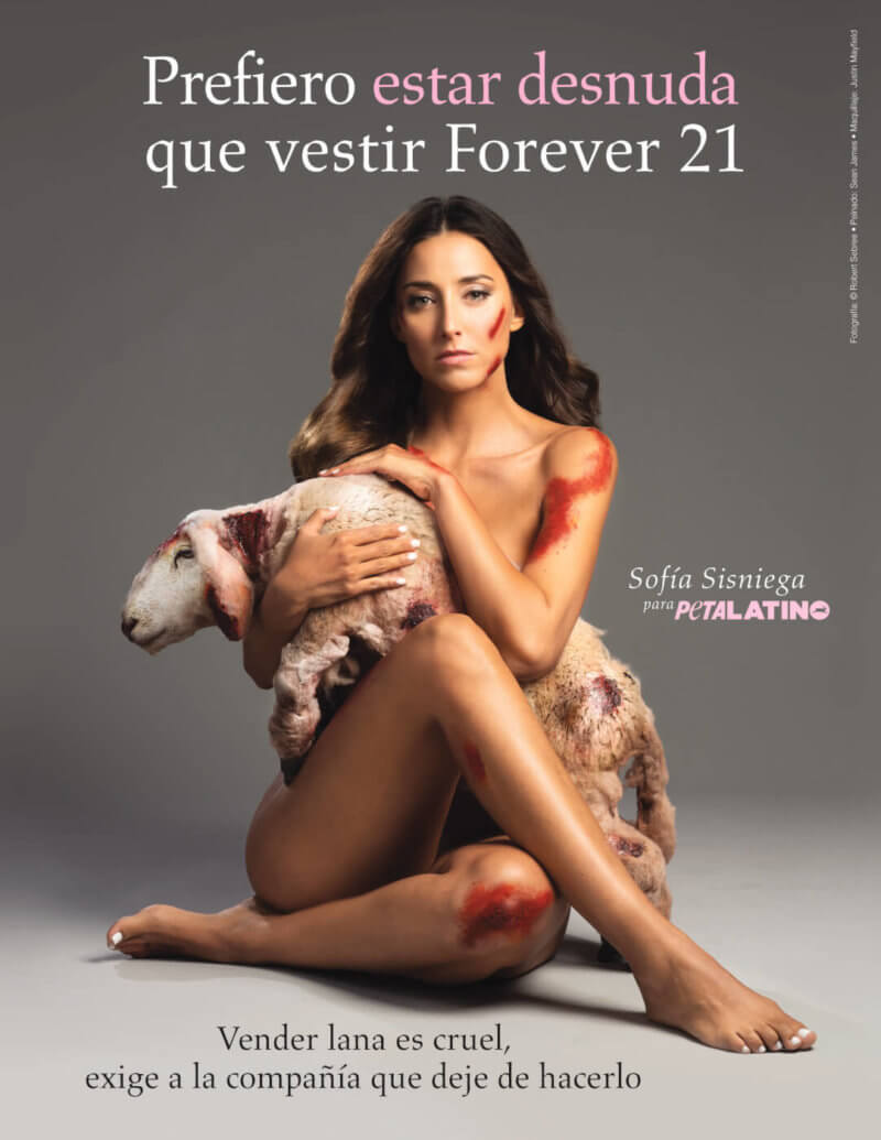 Sofía Sisniega: Prefiero Estar Desnuda Que Vestir Forever 21. 