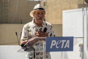 Edward James Olmos Edward James Olmos Honored by PETA for Challenging Speciesism