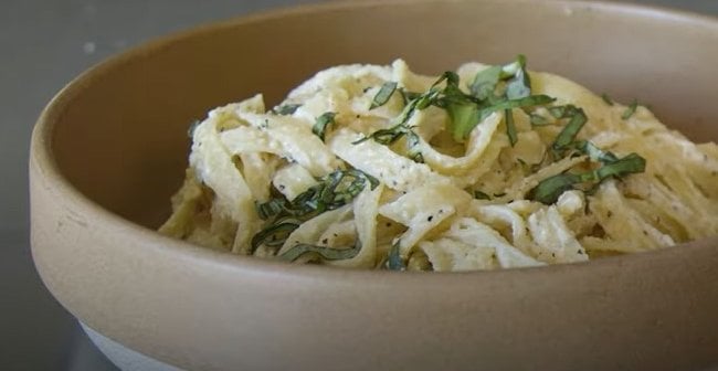 bowl of vegan fettuccine alfredo