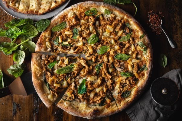 vegan thai chikn pizza from Pi Vegan Pizzeria