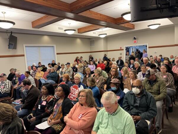 Large group shot of Bainbridge Town Hall during the hearing