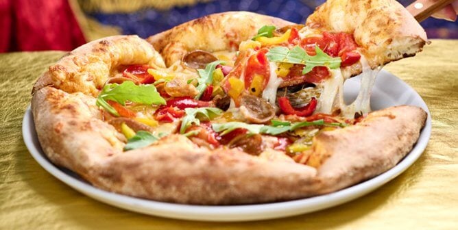 vegan pizza at Epic Universe in Orlando