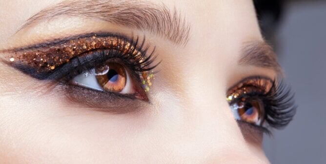 metallic glitter eyeshadow
