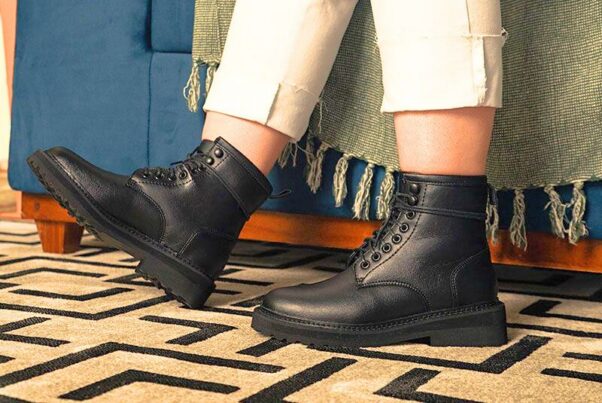 Ahimsa Everyday Boots in Black