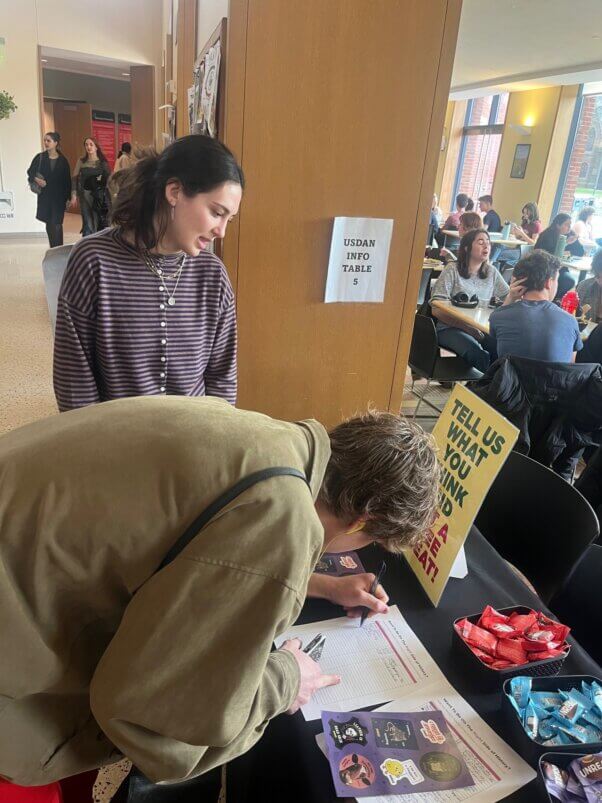 Table event for plaque