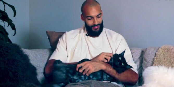 Rudy Gobert with his cat